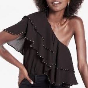LUCKY BRAND ONE SHOULDER STUDDED TOP. SIZE S